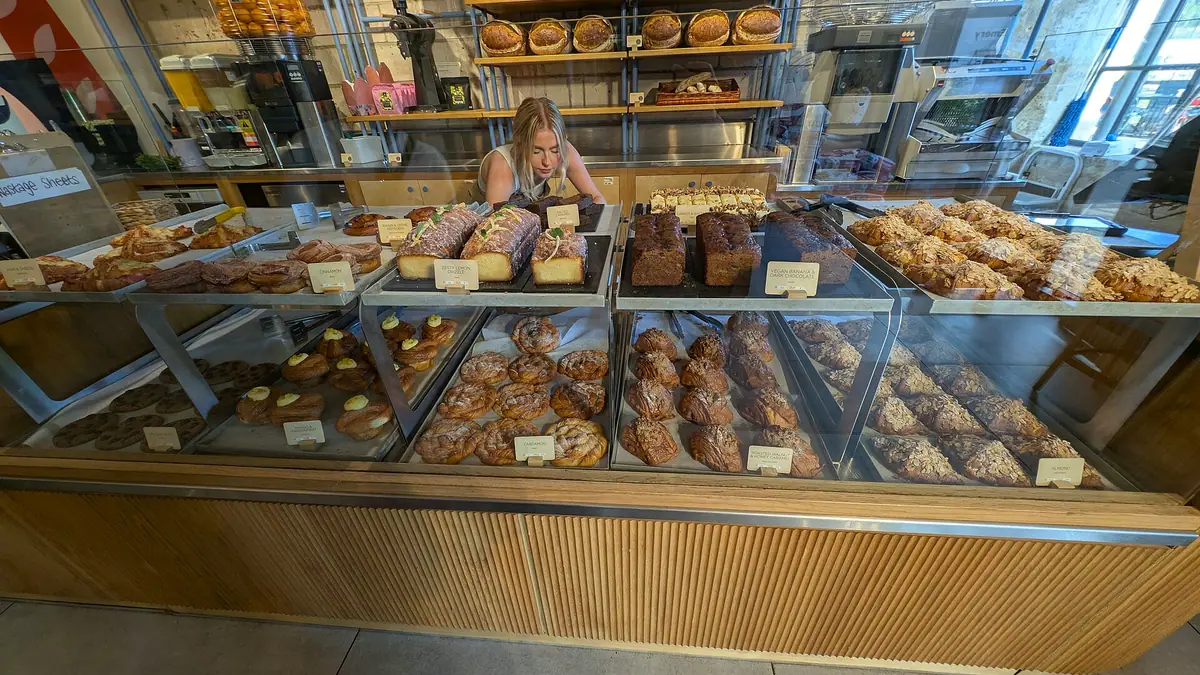 Nawal – bakery in Farnham Royal, Slough